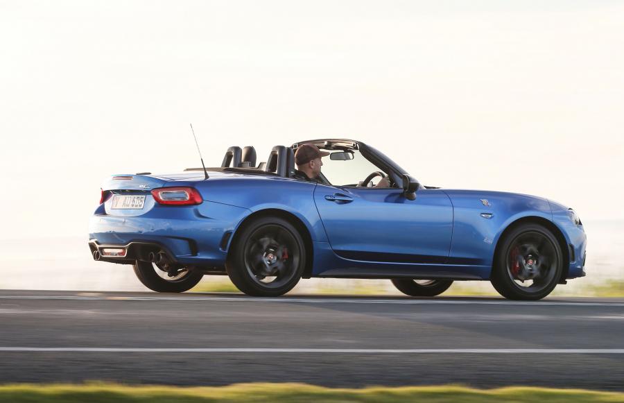  Abarth 124 Spider (348) 2016 года  (AU) (фото 11 из 40)